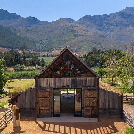 Hotel Inspiring Farm Sanctuary And Famous Painting Pig Franschhoek Exterior foto